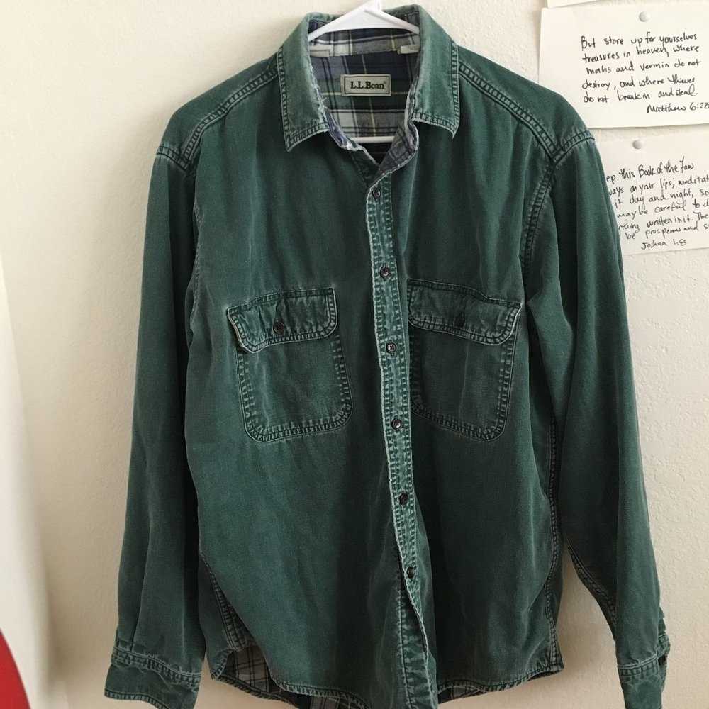 L.L. Bean Green Men's Button Up size M